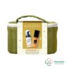 Coffret Novexpert éclat comprenant le Sérum Booster à la Vitamine C 30 ml, concentré antioxydant qui aide à raviver l’éclat, uniformiser le teint et protéger la peau du stress oxydatif. La Mousse Nettoyante Flash Éclat 40 ml offerte nettoie en douceur et prépare la peau à recevoir les soins. Idéal pour un teint lumineux, frais et revitalisé.