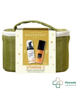 Coffret Novexpert éclat comprenant le Sérum Booster à la Vitamine C 30 ml, concentré antioxydant qui aide à raviver l’éclat, uniformiser le teint et protéger la peau du stress oxydatif. La Mousse Nettoyante Flash Éclat 40 ml offerte nettoie en douceur et prépare la peau à recevoir les soins. Idéal pour un teint lumineux, frais et revitalisé.