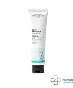 Découvrez NOVEXPERT Gelée Moussante Peau Nette 150g, le nettoyant purifiant à base de Trio-Zinc qui nettoie, matifie et réduit les imperfections tout en respectant l'équilibre naturel des peaux mixtes à grasses.